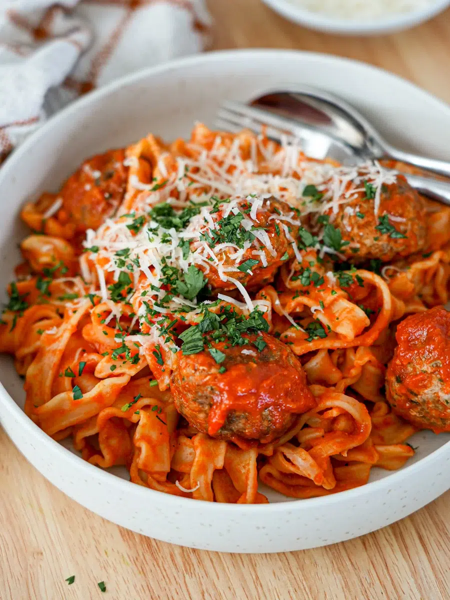 Pasta with Baked Meatballs in Garlicky Tomato Sauce